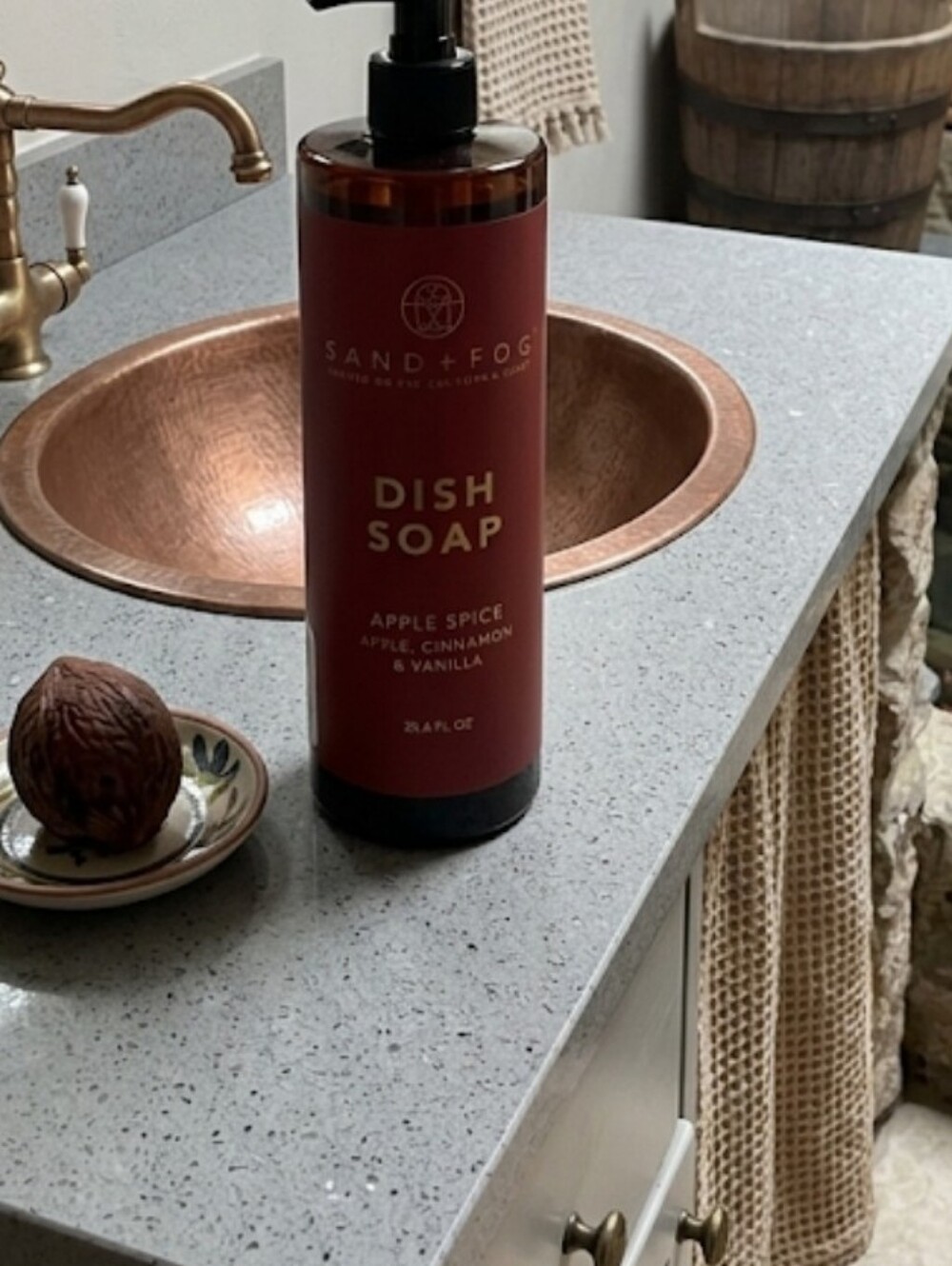 Sand + Fog Dish Soap Apple Spice 25.4 Oz